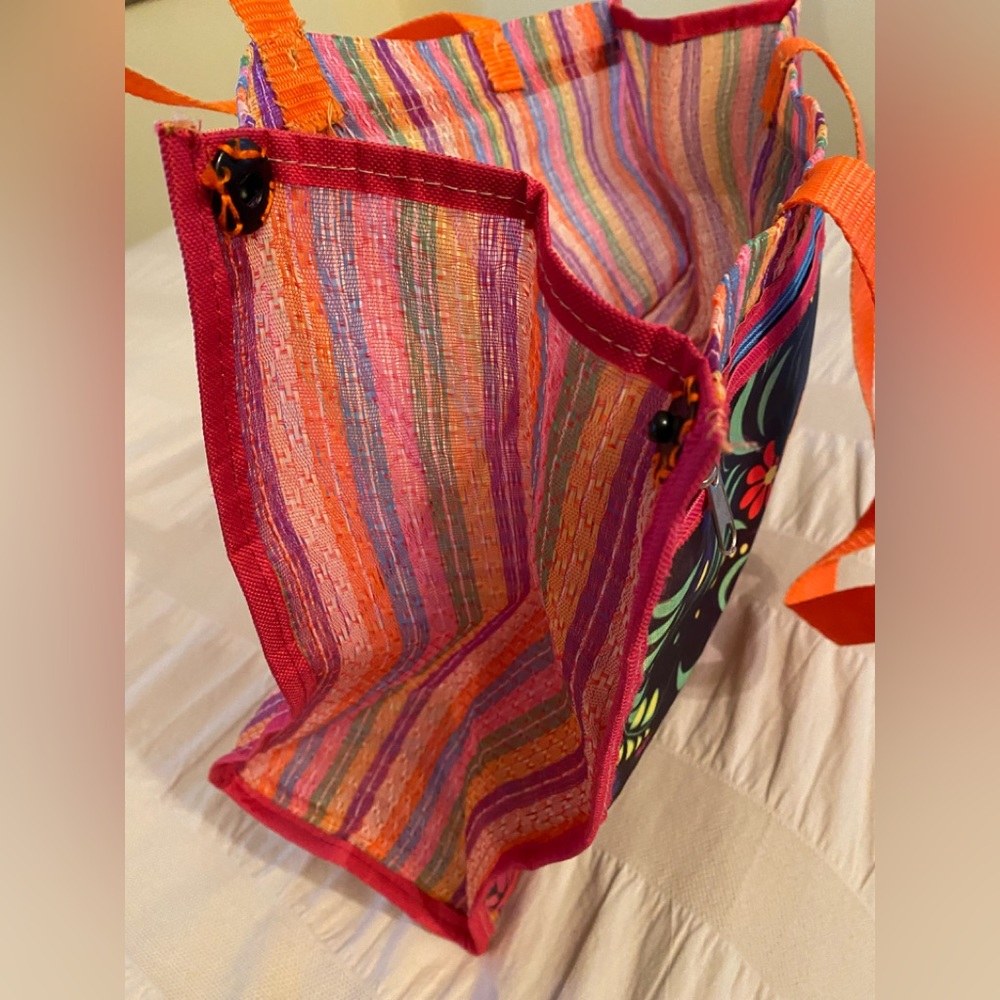 *SOLD*🆓 Beach tote bag - Picture 2 of 3